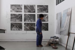 14. Dans l'atelier devant transmutation, 2024